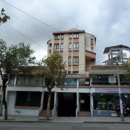 Departamento En Miraflores La Paz Esterno foto